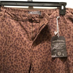 NWT DEMOCRACY ANIMAL PRINT JEANS 20W